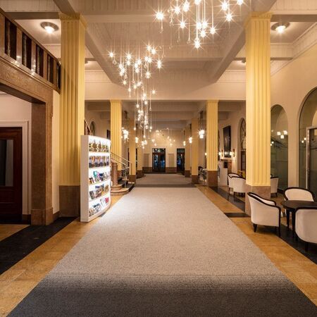 Lichtplanung und Sonderleuchtenentwicklung für die neue repräsentative Tourist-Info in Bad Kissingen