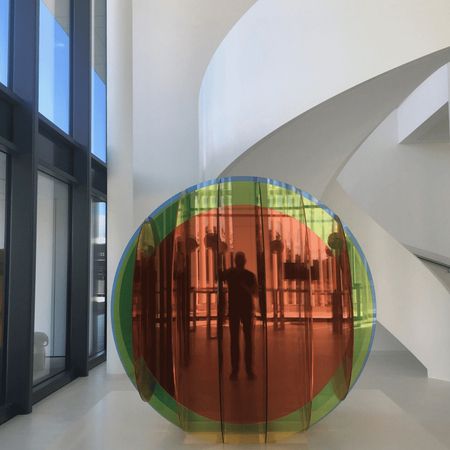 Licht für die Kunst - Beleuchtung der Skulptur im Foyer des neuen Harting EDC in Espelkamp