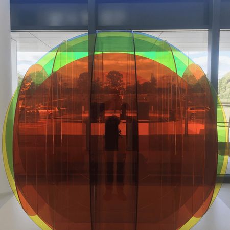 Licht für die Kunst - Beleuchtung der Skulptur im Foyer des neuen Harting EDC in Espelkamp