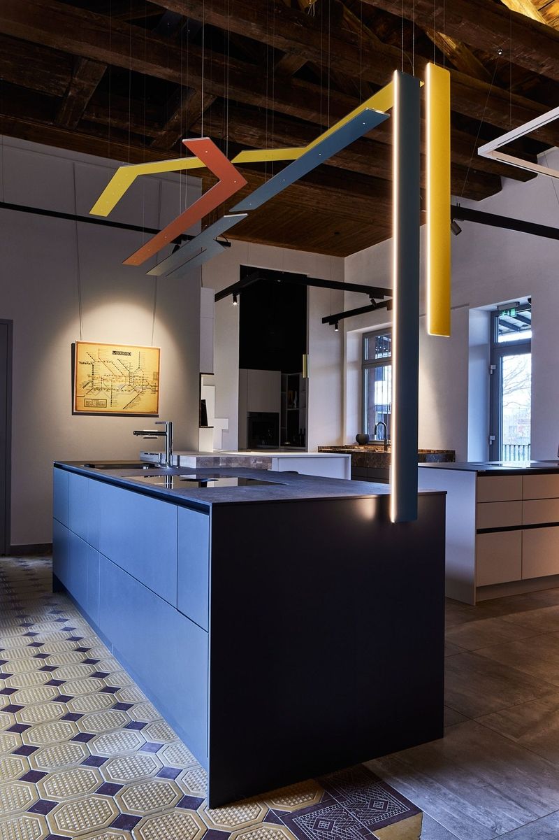 Ambright Leuchte, Showroom, Design Bahnhof Auerbach