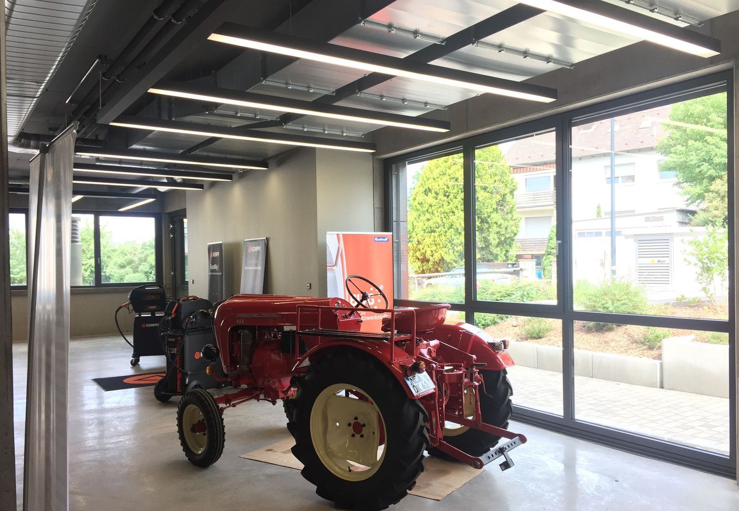 Lichtplanung für den Ausstellungsbereich im Technologiezentrim der Sauerstoffwerke Friedrich Guttroff