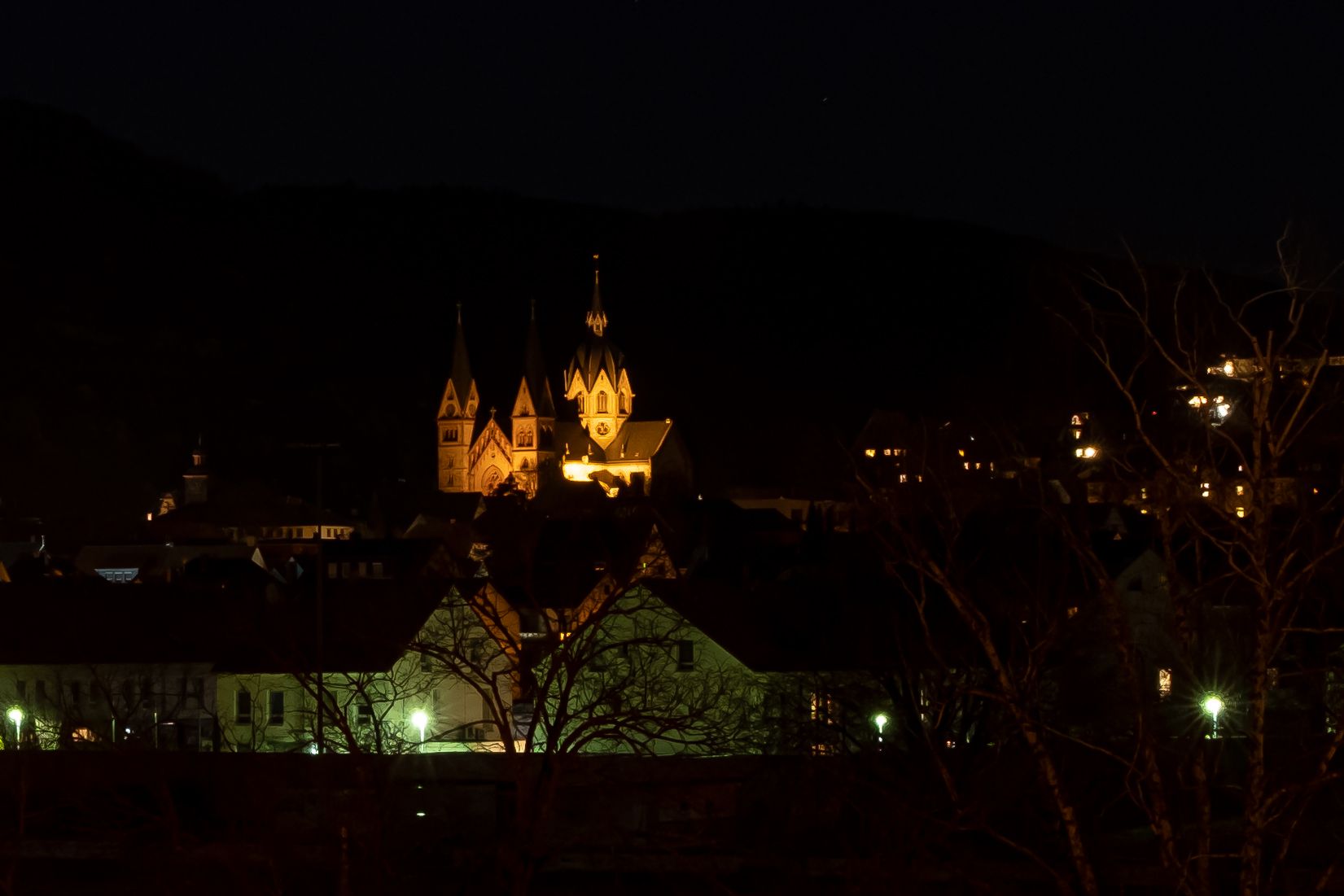 Ein neuer Zeitungsartikel - Der Dom wird ins rechte Licht gerückt